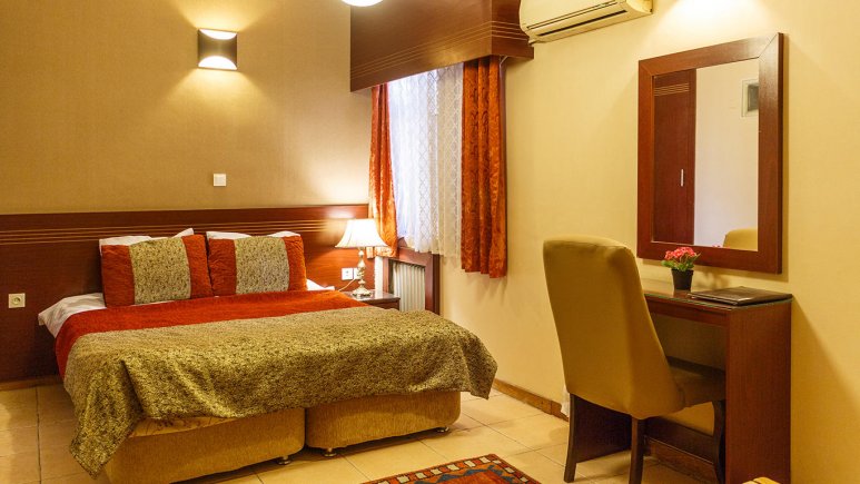 سوئیت دو تخته 1 هتل رودکی شیراز